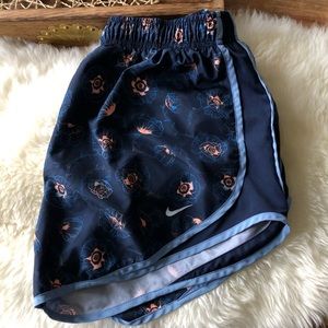 NIKE Tempo Women’s Running Shorts